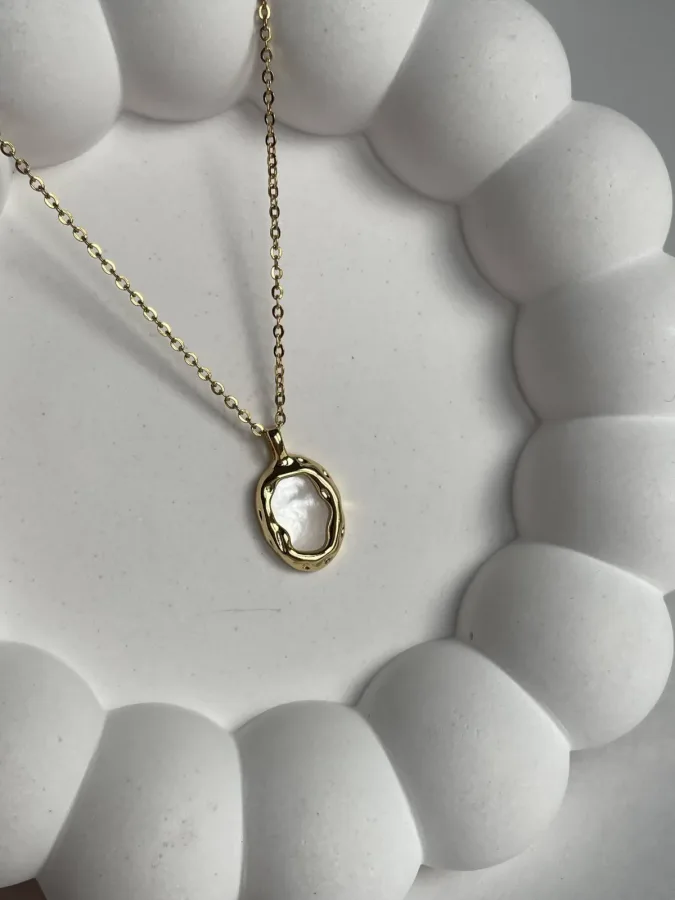 Çelik Oval Sedefli Minimal Kolye