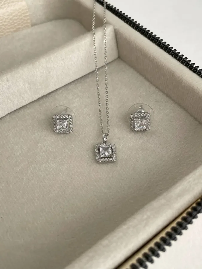Özel Seri Baget Taşlı Kolye Küpe Set