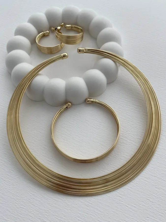 Özel Seri Marka Model Tel Tasarım Gold Kolye Bileklik Küpe Seti